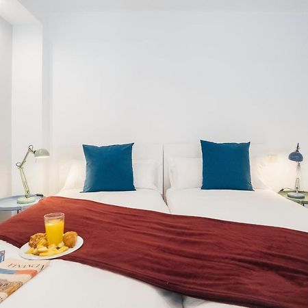 Homeabout Retiro Apartment II Madrid Bagian luar foto