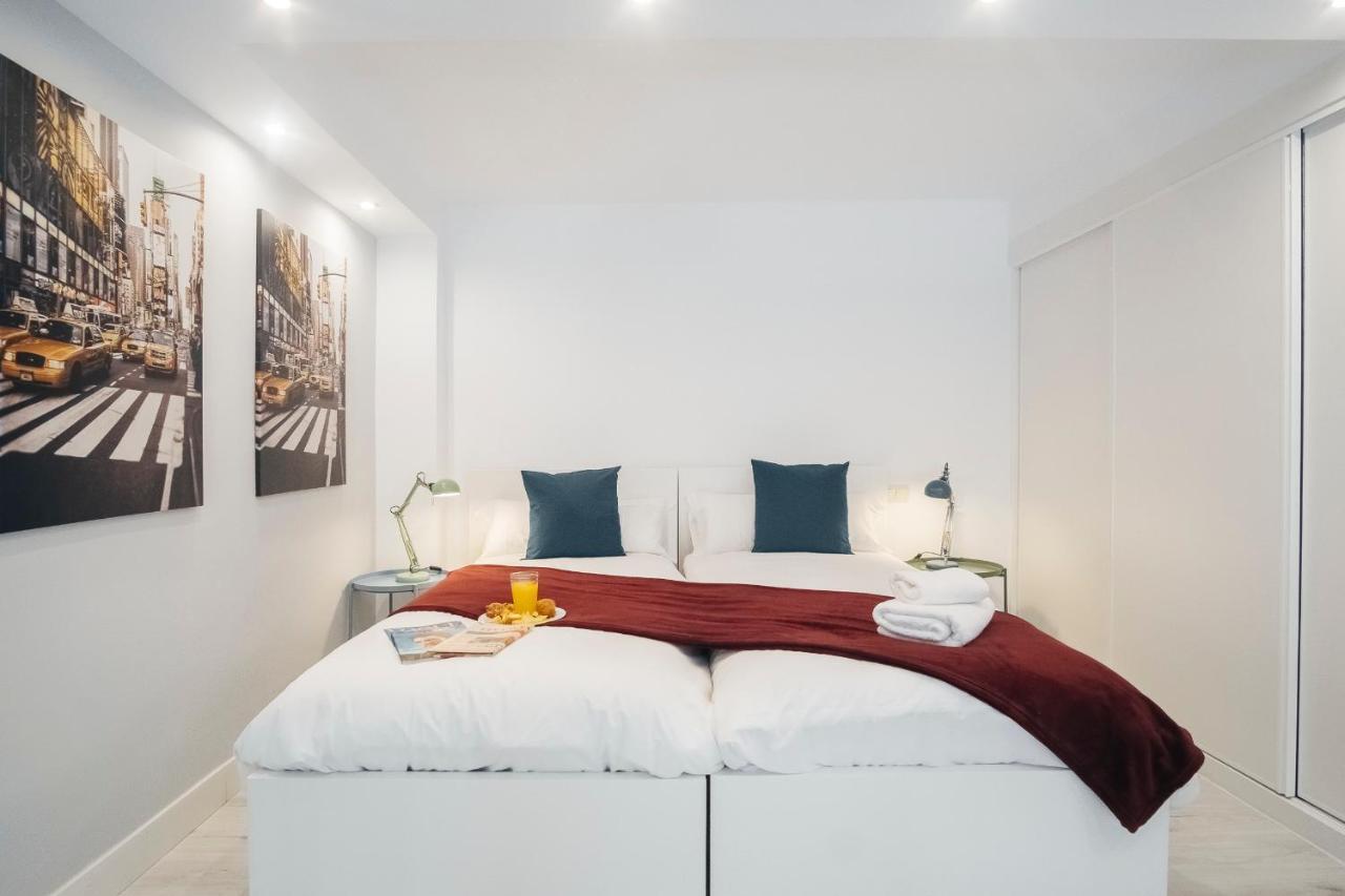 Homeabout Retiro Apartment II Madrid Bagian luar foto